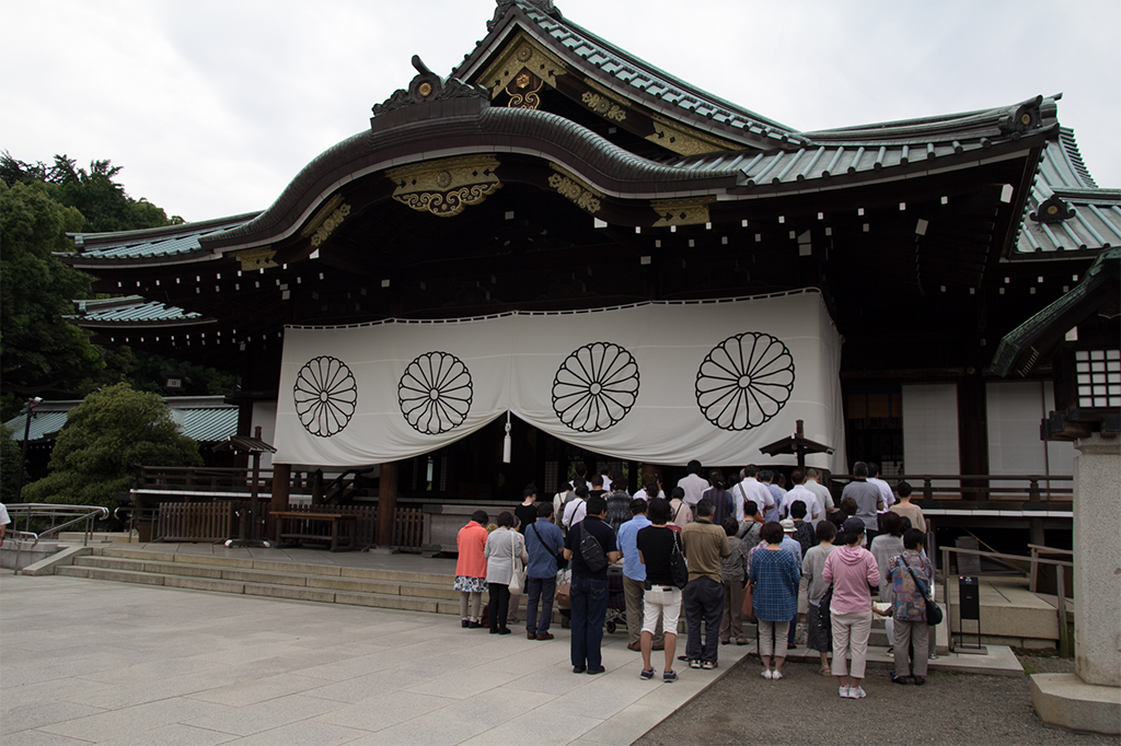 靖国神社参拝